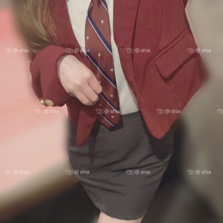 しあ