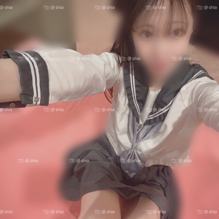 しあ