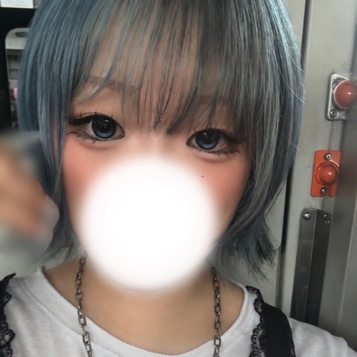 みよん
