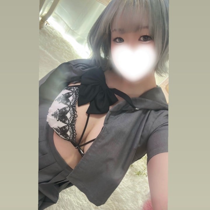 みよん
