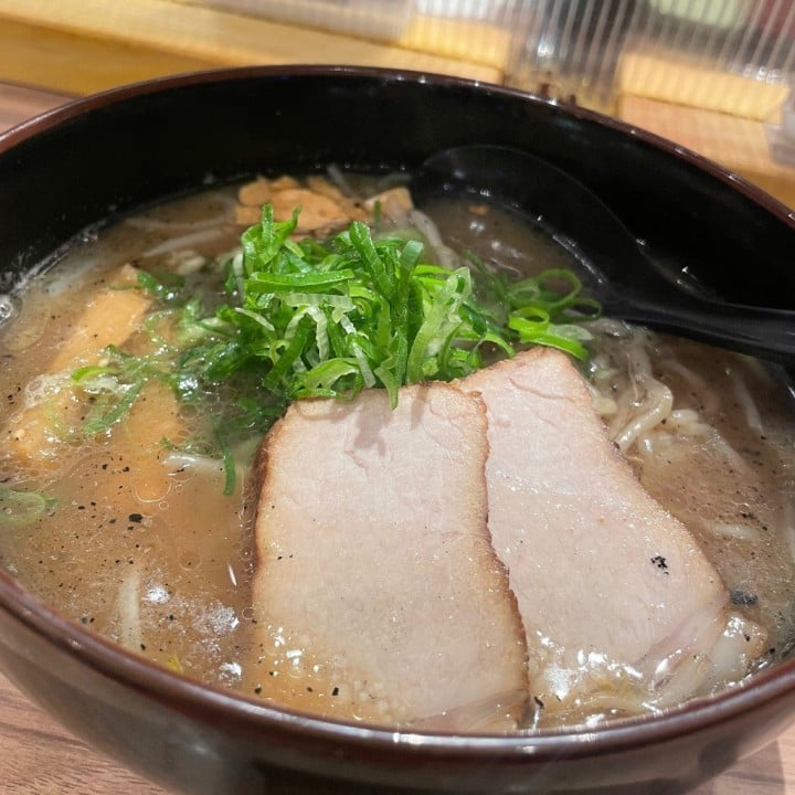 ねむ