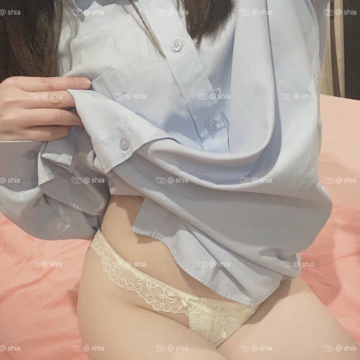 しあ