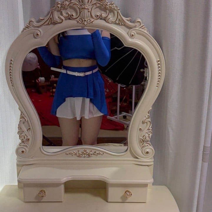 にこ